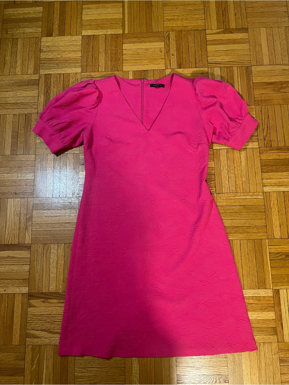 Date Night in Tommy Hilfiger Hot Pink V-Neck Puff Sleeve Mini Dress size 8